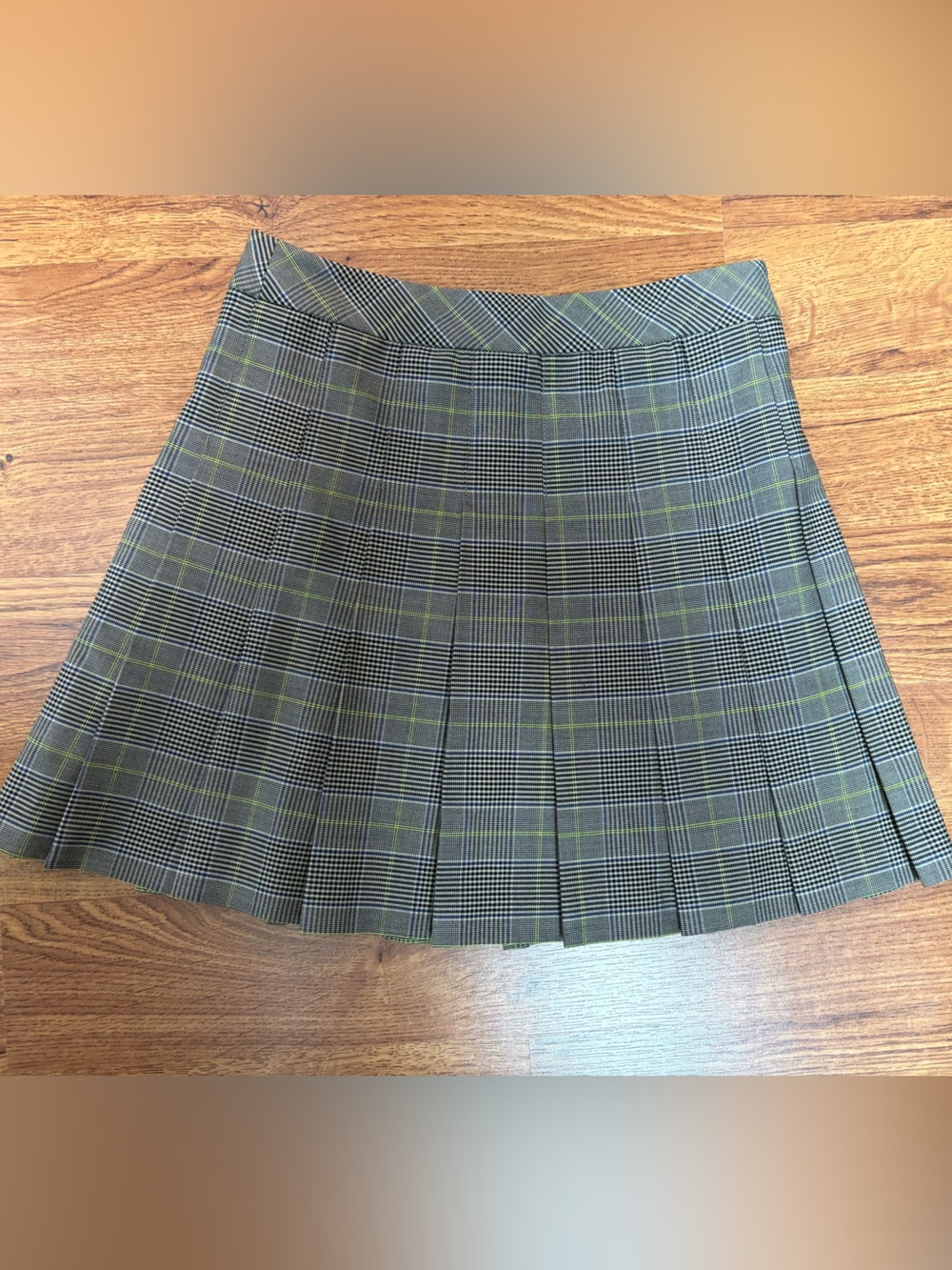 Aritzia Sunday Best Plaid Pleated Mini Skirt Grey Green Preppy Y2K Size 0 - Picture 3 of 7